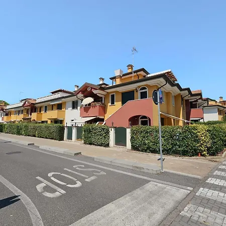 Aceri Rossi Family Apartment Lido di Jesolo
